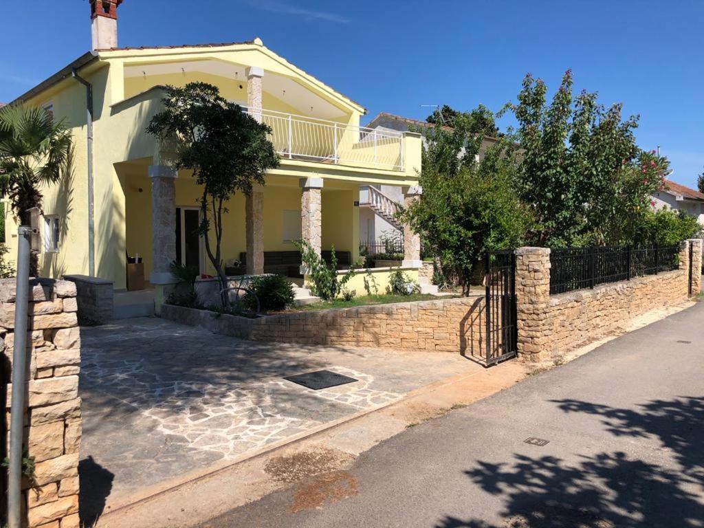 Five Bedroom House Near Sandy Beach Villa Major Μεντουλίν Εξωτερικό φωτογραφία