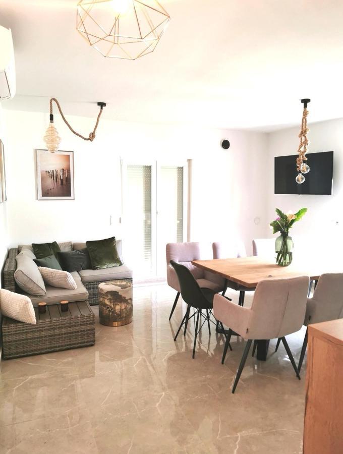 Five Bedroom House Near Sandy Beach Villa Major Μεντουλίν Εξωτερικό φωτογραφία